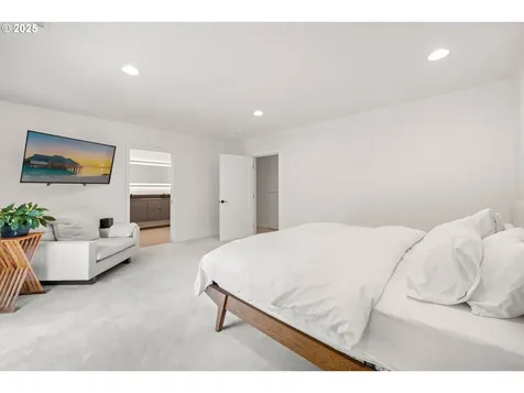4455 SW Laurelwood Avenue Portland OR 97225