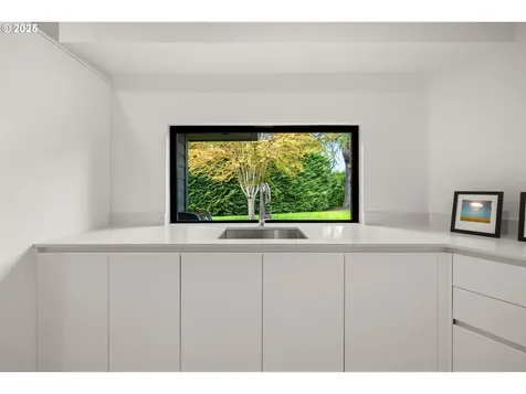4455 SW Laurelwood Avenue Portland OR 97225
