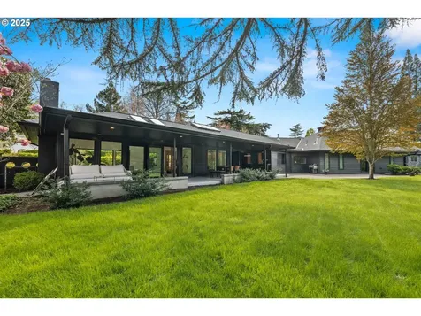 4455 SW Laurelwood Avenue Portland OR 97225