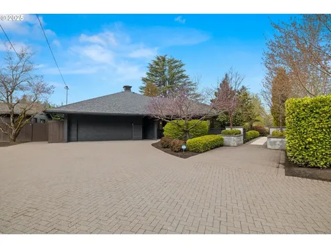 4455 SW Laurelwood Avenue Portland OR 97225