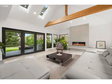 4455 SW Laurelwood Avenue Portland OR 97225