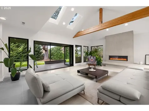 4455 SW Laurelwood Avenue Portland OR 97225