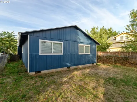 7112 SE Martins Street Portland OR 97206