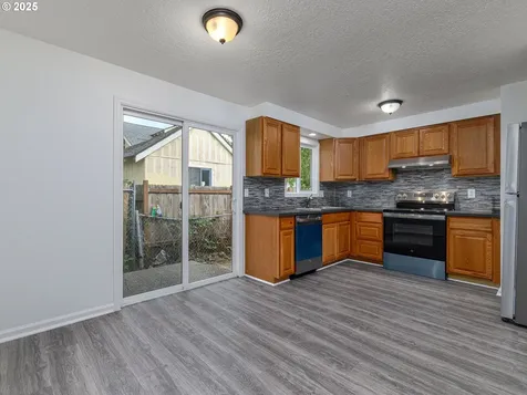 7112 SE Martins Street Portland OR 97206