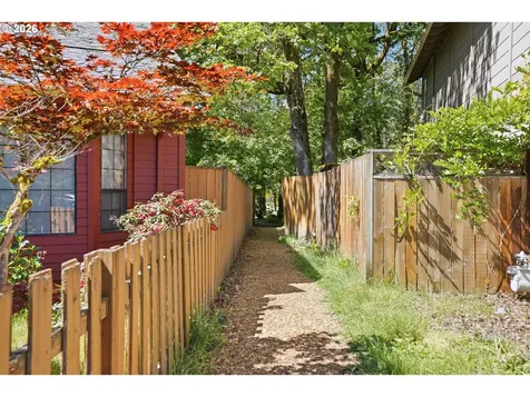 17733 SW Pointe Forest Court Beaverton OR 97003
