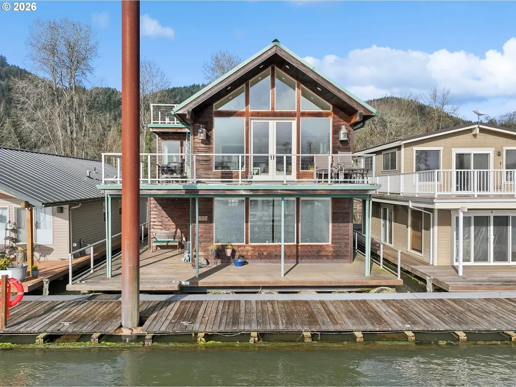 25000 NW Saint Helens Road Portland OR 97231