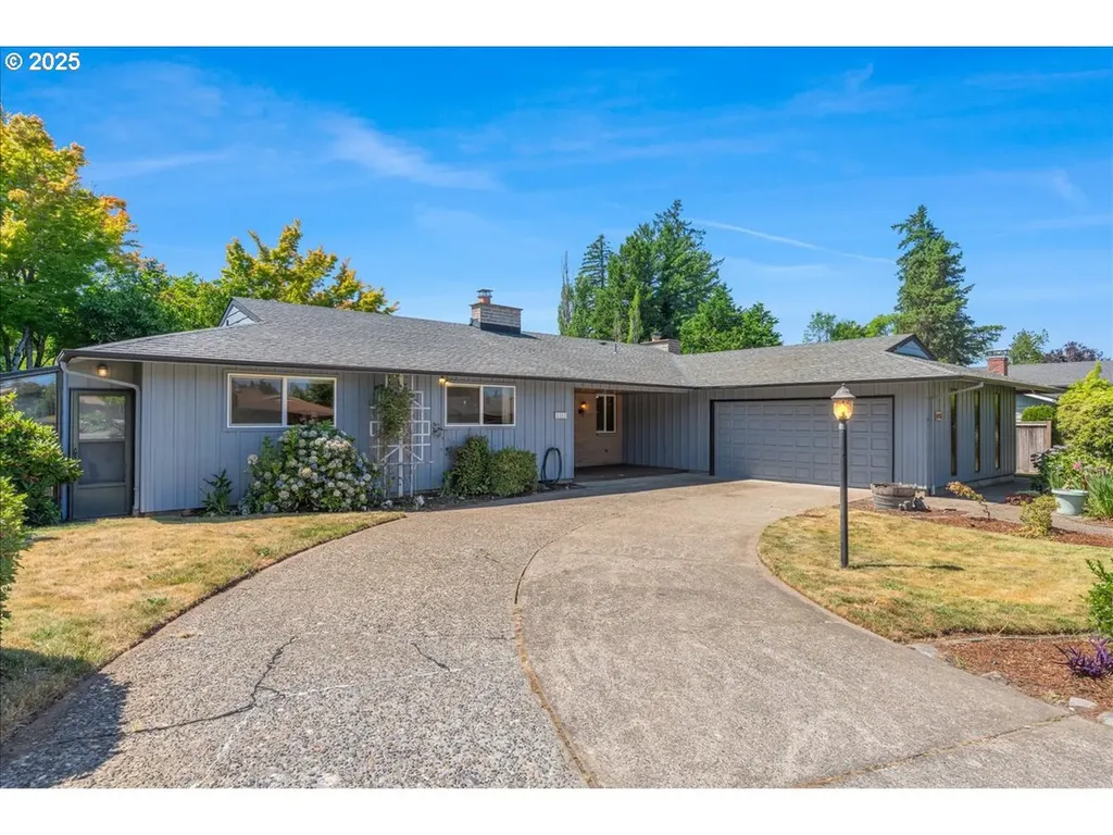 1475 NE Country Club Avenue Gresham OR 97030