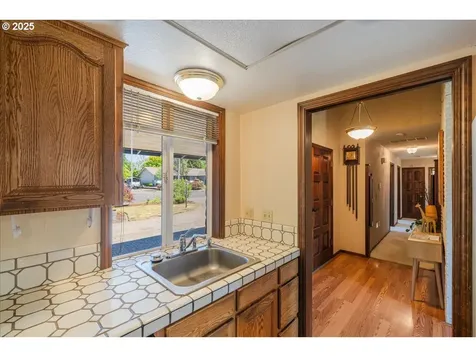 1475 NE Country Club Avenue Gresham OR 97030