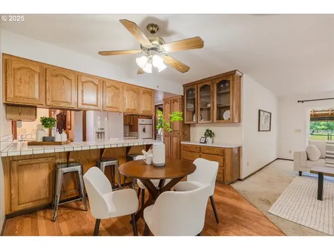 1475 NE Country Club Avenue Gresham OR 97030