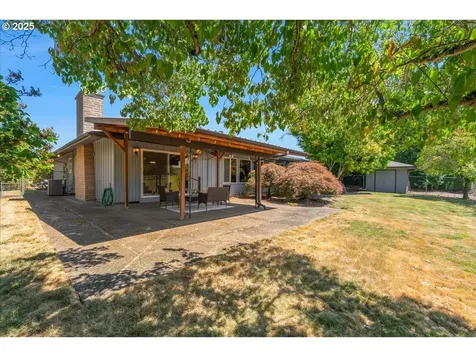 1475 NE Country Club Avenue Gresham OR 97030