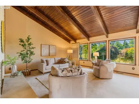 1475 NE Country Club Avenue Gresham OR 97030