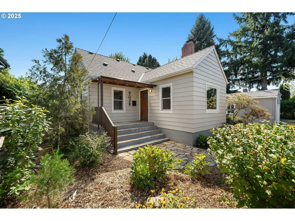 9028 N Bristol Avenue Portland OR 97203