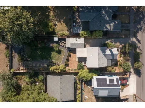 9028 N Bristol Avenue Portland OR 97203