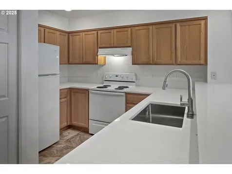7959 SW Carol Ann Court Portland OR 97224
