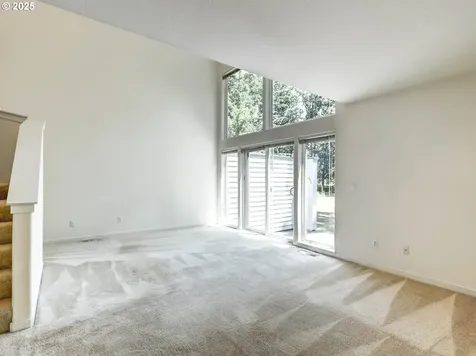 806 NE 71st Avenue Hillsboro OR 97124
