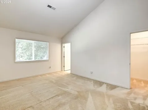 806 NE 71st Avenue Hillsboro OR 97124