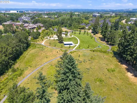 806 NE 71st Avenue Hillsboro OR 97124