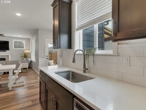 5179 Comet Street NE Salem OR 97305