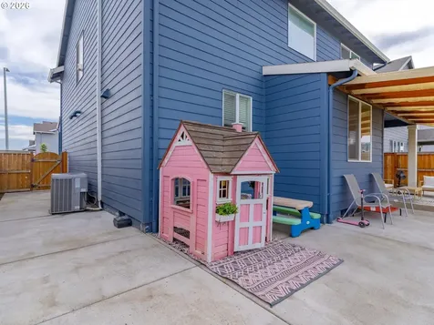 5179 Comet Street NE Salem OR 97305