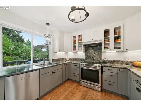 16960 Denney Court Lake Oswego OR 97035
