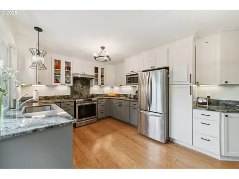 16960 Denney Court Lake Oswego OR 97035