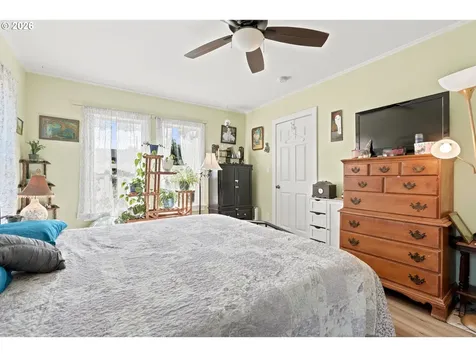 454 N 11th Street St. Helens OR 97051