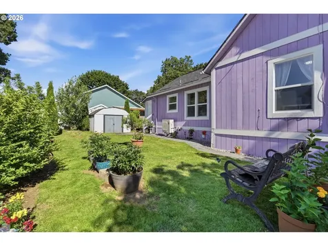 454 N 11th Street St. Helens OR 97051