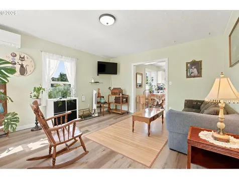 454 N 11th Street St. Helens OR 97051