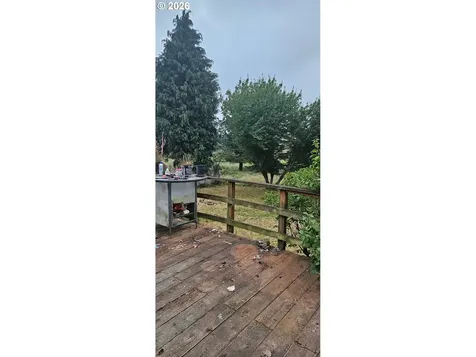 12374 River Front Road Clatskanie OR 97016