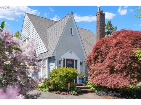 7633 N Albina Avenue Portland OR 97217