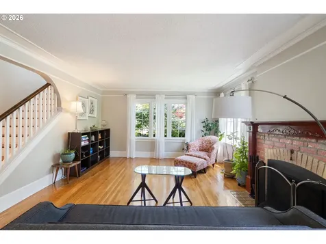 7633 N Albina Avenue Portland OR 97217