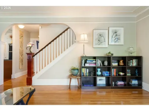 7633 N Albina Avenue Portland OR 97217