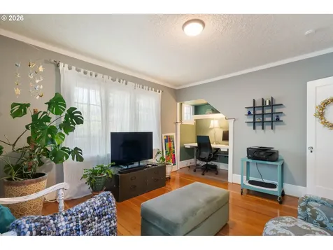 7633 N Albina Avenue Portland OR 97217