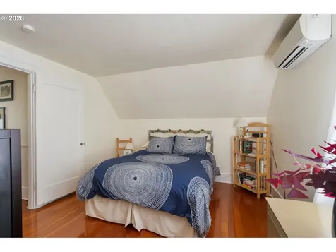 7633 N Albina Avenue Portland OR 97217