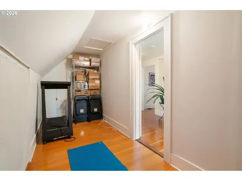 7633 N Albina Avenue Portland OR 97217