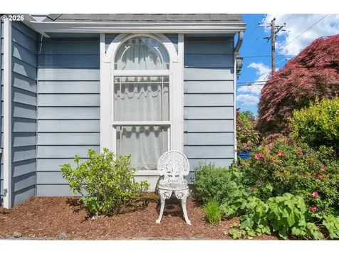 7633 N Albina Avenue Portland OR 97217