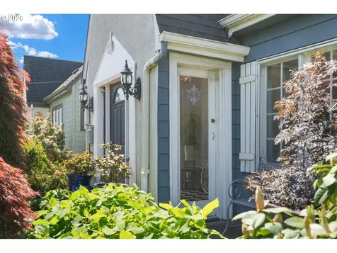 7633 N Albina Avenue Portland OR 97217