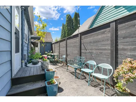 7633 N Albina Avenue Portland OR 97217