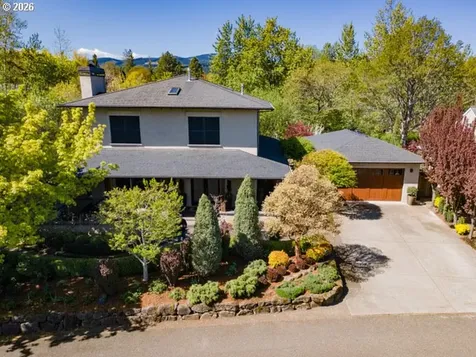 570 Toms Drive Hood River OR 97031