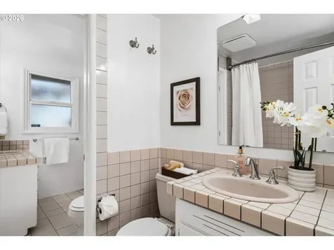2230 Azure Street Eugene OR 97401