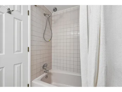 2230 Azure Street Eugene OR 97401