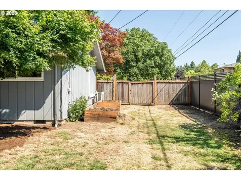 2230 Azure Street Eugene OR 97401