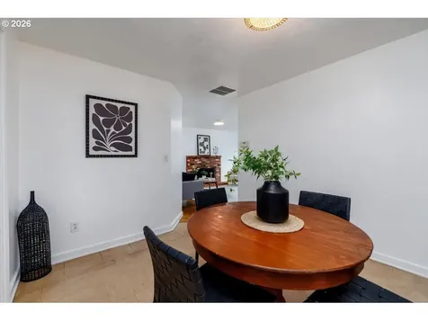 2734 SW Texas Street Portland OR 97219