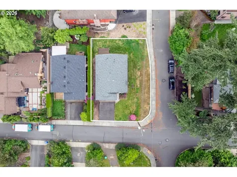2734 SW Texas Street Portland OR 97219