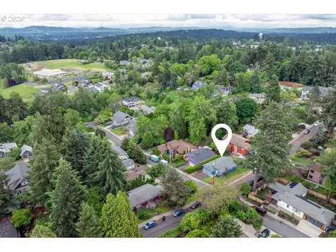 2734 SW Texas Street Portland OR 97219