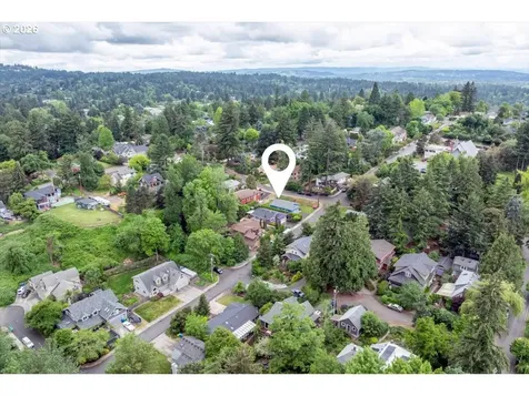 2734 SW Texas Street Portland OR 97219