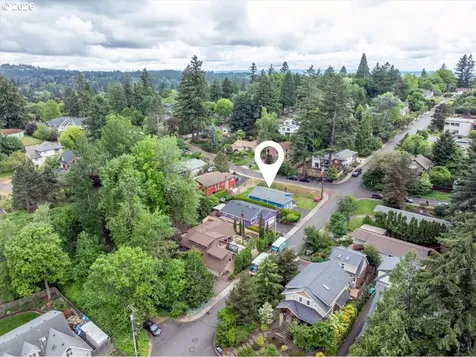 2734 SW Texas Street Portland OR 97219