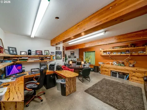 4190 N Highway 101 Tillamook OR 97141