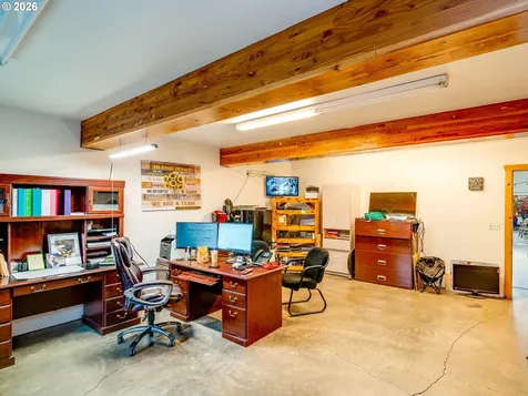 4190 N Highway 101 Tillamook OR 97141