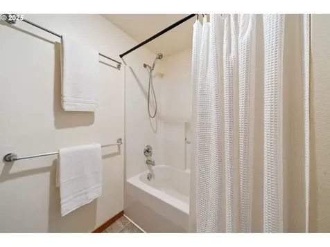 220 Tangen Road Woodland WA 98674